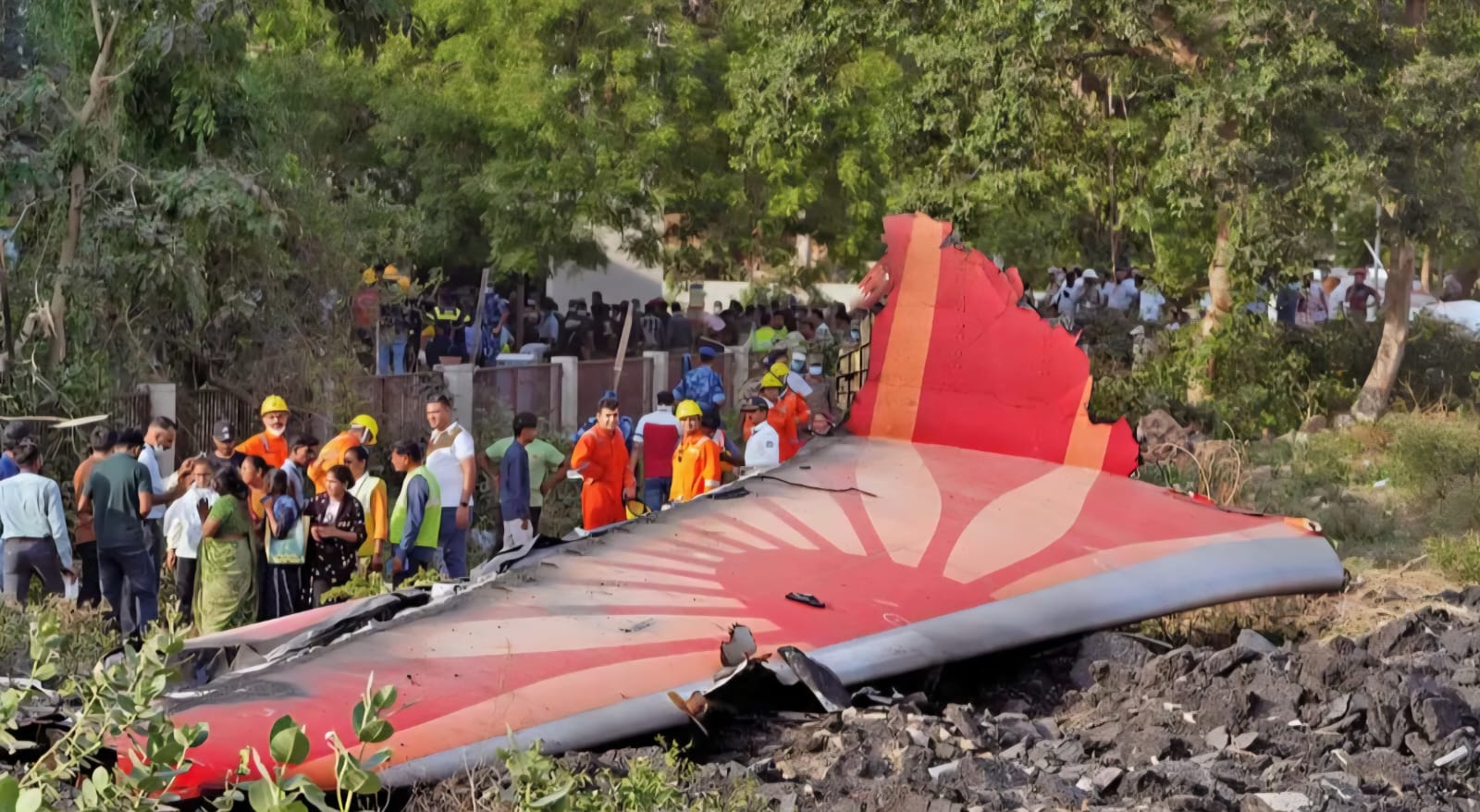 Air India AI171 हादसा की शुरुआती रिपोर्ट