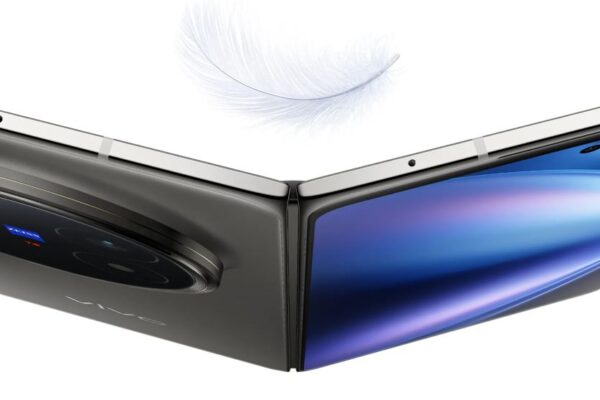 VIVO X Fold5: 80W फास्ट चार्जिंग, 100x जूम ₹1.49L से! VIVO X Fold5 टाइटेनियम ग्रे कलर में फोल्डेबल डिस्प्ले के साथ
