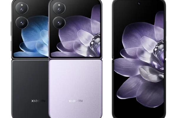 Xiaomi Mix Flip फोल्डेबल फोन - ब्लैक कलर में फुल व्यू