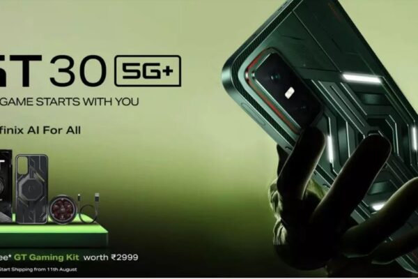 Infinix GT 30 5G+ Pulse Green मोबाइल फ्रंट और बैक डिजाइन
