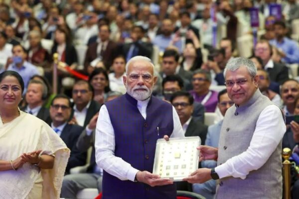 Vikram 32-Bit प्रोसेसर: भारत का पहला स्वदेशी चिप लॉन्च Vikram 32-Bit प्रोसेसर लॉन्च SEMICON India 2025